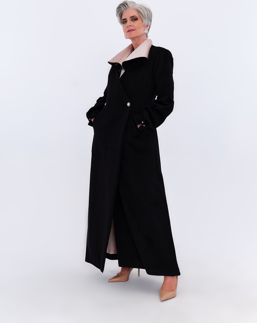 The DAY Coat — cashmere — black / silk — Petal Pink