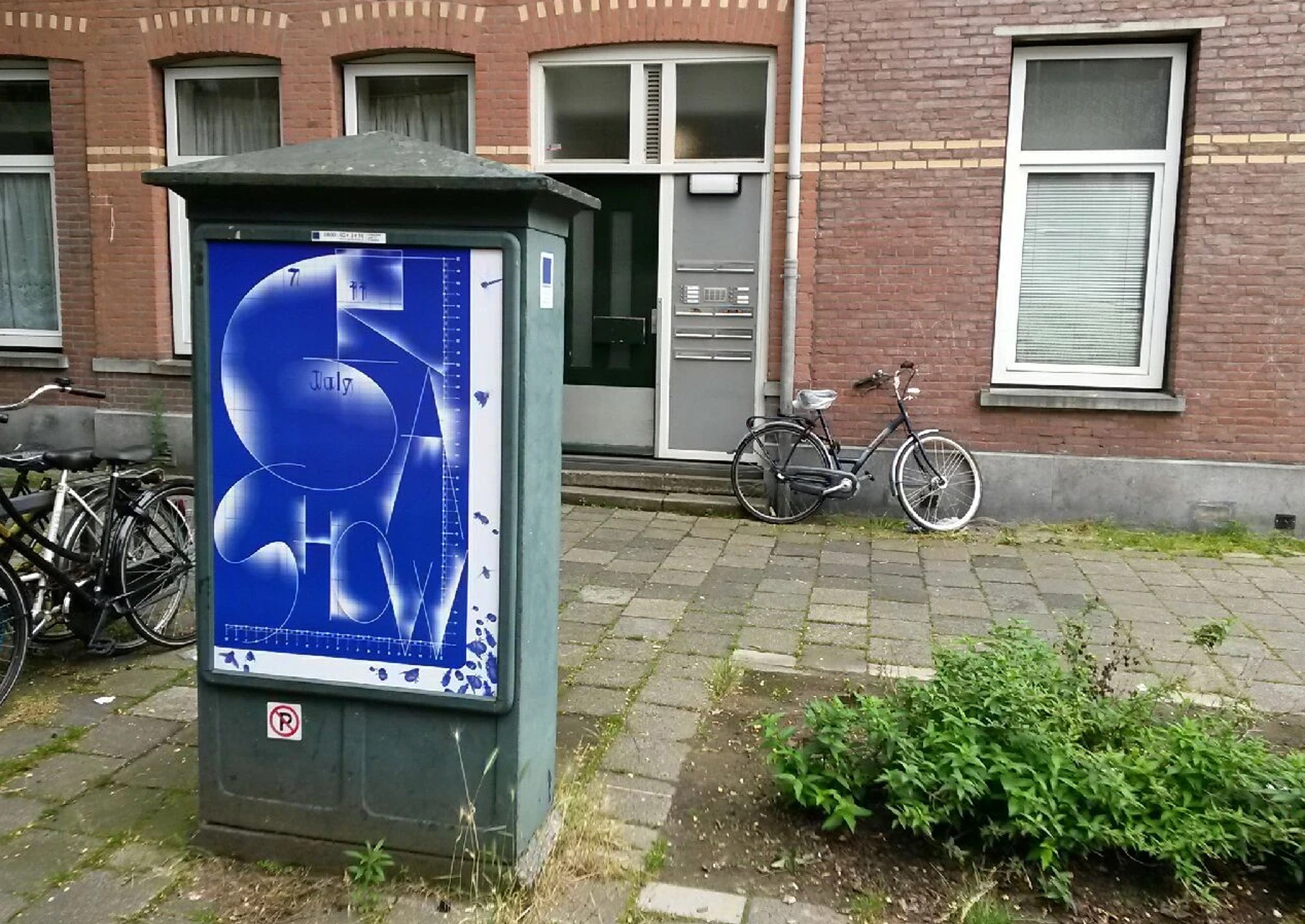 Graduation show’s campaign